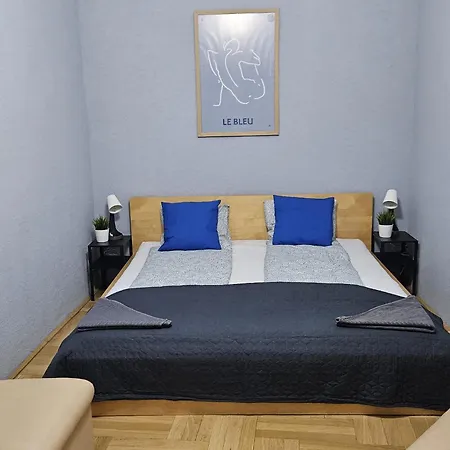 Hostel Beautiful On The Joseph Boulevard *